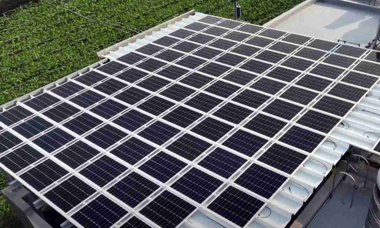 冰球突破SunSteel光电浪板升级双玻结构，，，以提升机械负载强度及气候耐候度，，可广泛运用于多元场域